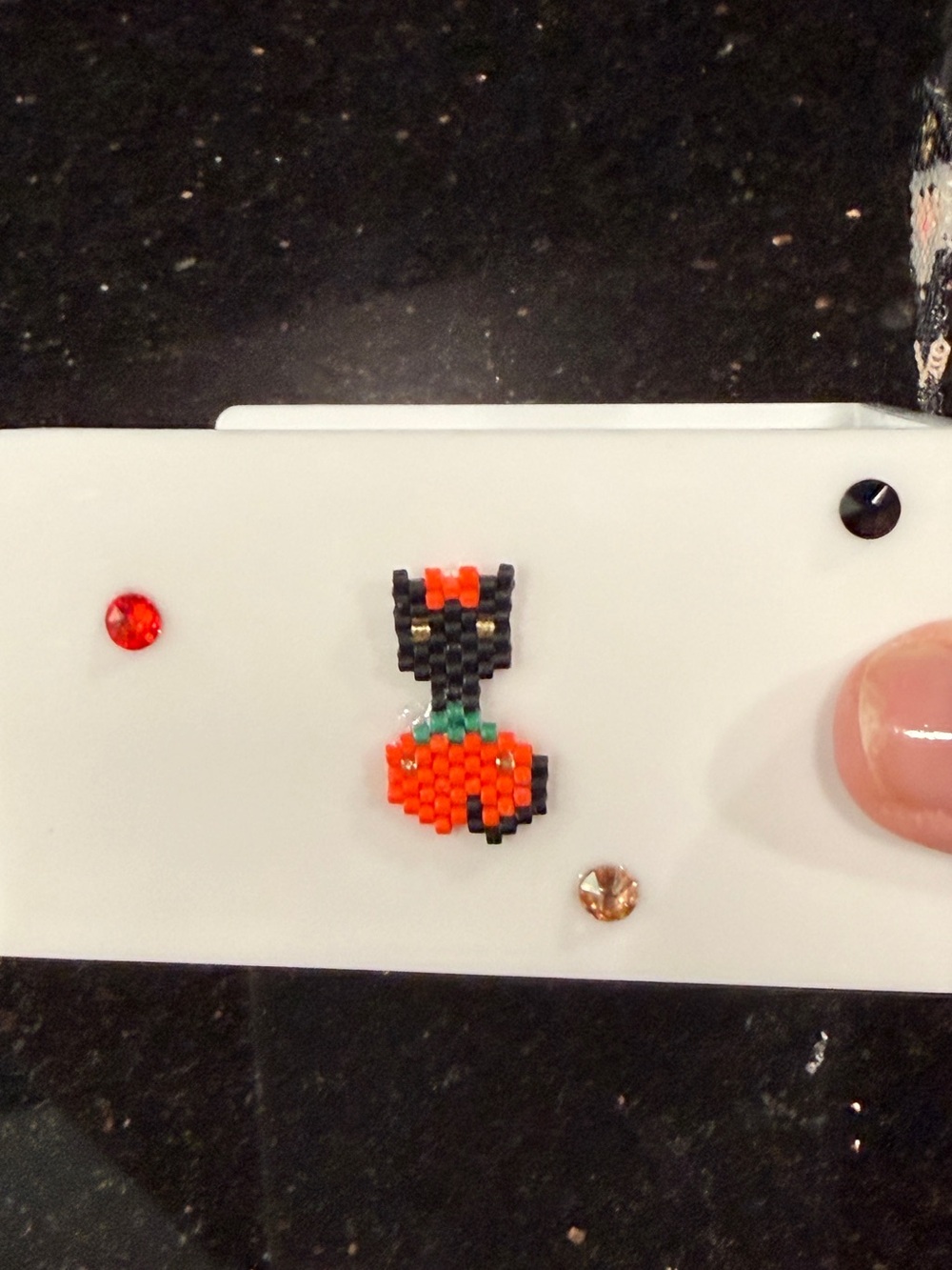 Memo note holder, pen cup, and three pens for Halloween decor / crystal & beads - Picture 5 of 11